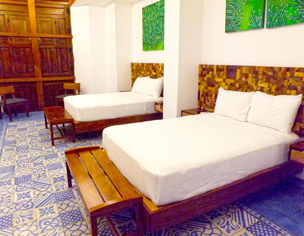Colonial Doble